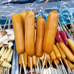 ไส้กรอกหนังกรอบ.