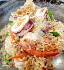 ข้าวผัดทะเล