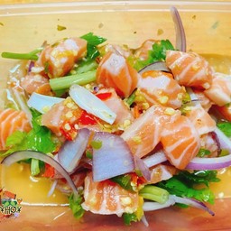 ยำแซลม่อนวาซาบิ (หั้นเต๋า)