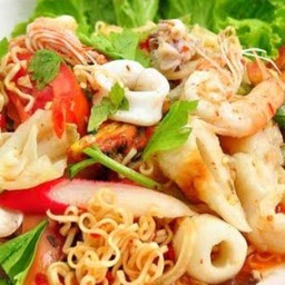 ยำมาม่า