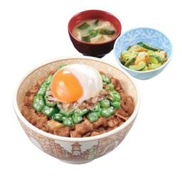 ข้าวหน้าเนื้อโอคุระไข่ออนเซ็น และชุดสุดคุ้ม