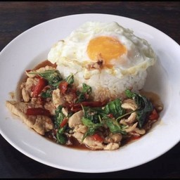 ข้าวกะเพราไก่