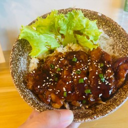 ข้าวหน้าไก่ย่างซอสเทอริยากิ