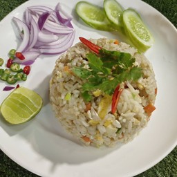 ข้าวผัดปลาเค็ม