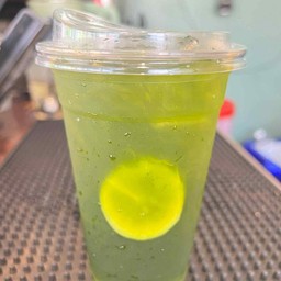 ชาเขียวมะนาวเย็น