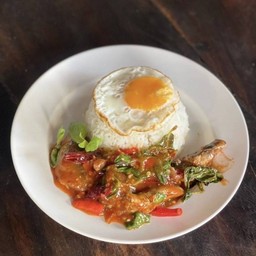 ข้าวกะเพราปลากระป๋อง