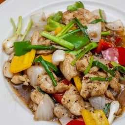 ไก่ผัดพริกไทยดำ