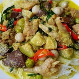 ขนมจีนแกงเขียวหวาน