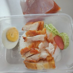 ข้าวหมูกรอบ