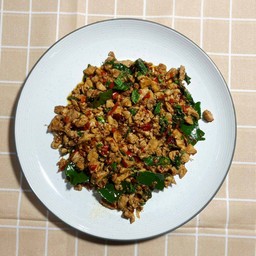 กระเพราไก่