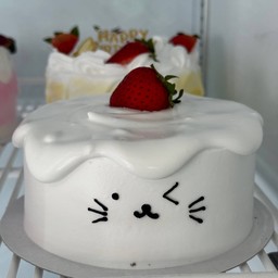 เค้กน้องหมีขยิบตาขนาดครึ่งปอนด์