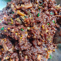 ลาบวัวดิบ