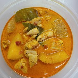 K-105  แกงเผ็ดฟัก-ไก่ (กับข้าว)