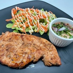 สเต๊กไก่พริกไทยดำซอสจิ้มแจ่ว