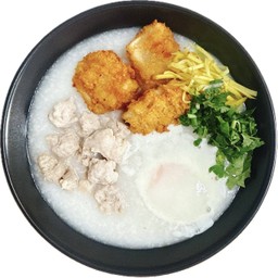 โจ๊กหมูปลาทอดไข่ลวก