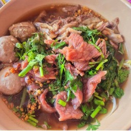 ก๋วยเตี๋ยวลูกชิ้น-เนื้อสด