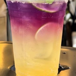 อัญชันน้ำผึ้งมะนาวโซดา