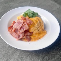 ข้าวไข่ข้น+เบคอน