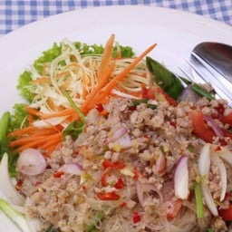 ยำวุ้นเส้นหมูสับ