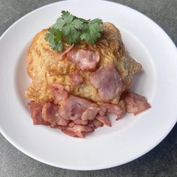 ข้าวไข่เจียว+เบคอน