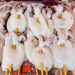 ปลาหมึกย่างน้ำจิ้รสเด็ด