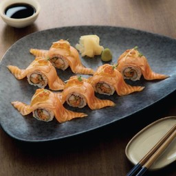 โรลแซลมอนย่างไฟ