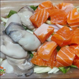 ยำหอยนางรม+แซลม่อนหั่นเต๋า