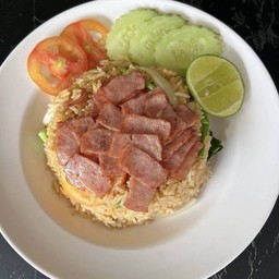 ข้าวผัดเบคอน