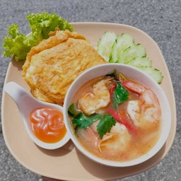 ข้าวสวยต้มยำกุ้งน้ำใส+ไข่เจียว