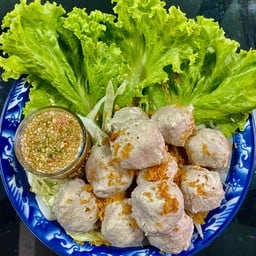 ลูกชิ้นเอ็นไก่ลวกจิ้ม น้ำจิ้มแซ่ป