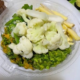 ชุดผักลวก