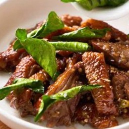 เนื้อเป็ดพะโล้คั่วซอส