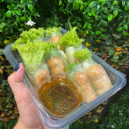 แหนมเนืองโรล