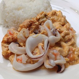 ข้าวราดไข่ข้นทะเล