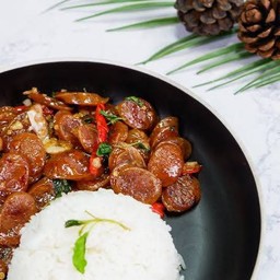 กะเพรากุนเชียง ราดข้าว