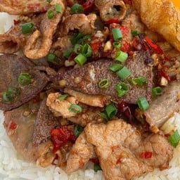 คั่วพริกเกลือ (กับข้าว)