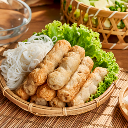 แหนมเนืองพร้อมทานชุดใหญ่