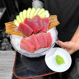 ซาซิมิ ฮอนมะกุโระ (อะกะมิ4 จุโทโร่4)