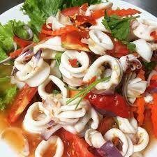 ยำปลาหมึก