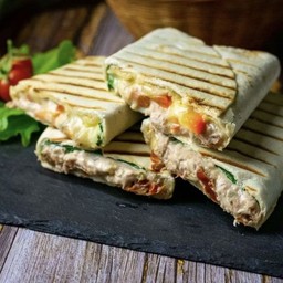 Spicy tuna salad wrap