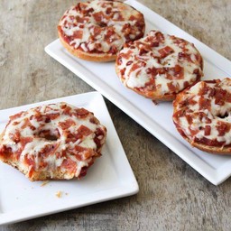 Chicken ham bagel pizza