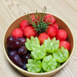 สามสหายคลายร้อน