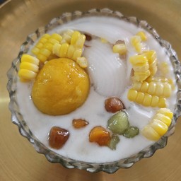 บัวลอยข้วโพดพร้าวอ่อน