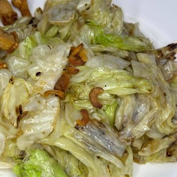 กะหล่ำปลีผัดน้ำปลา