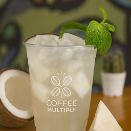 น้ำมะพร้าว (ใส่แก้ว)