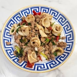 กระเพราป้าซ้อน