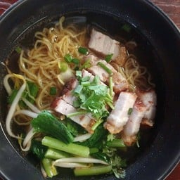 หมูกรอบ-หมูแดง เฮียเฉีย