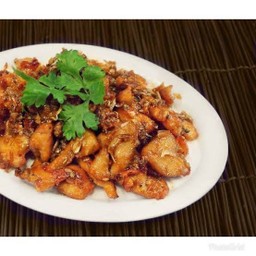 ไก่ทอดกะเทียมราดข้าว