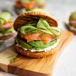 Avocado smoke salmon cheese bagel