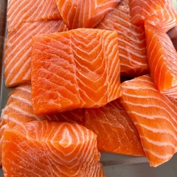 แซลมอนซาชิมิ 1 กิโลกรัม